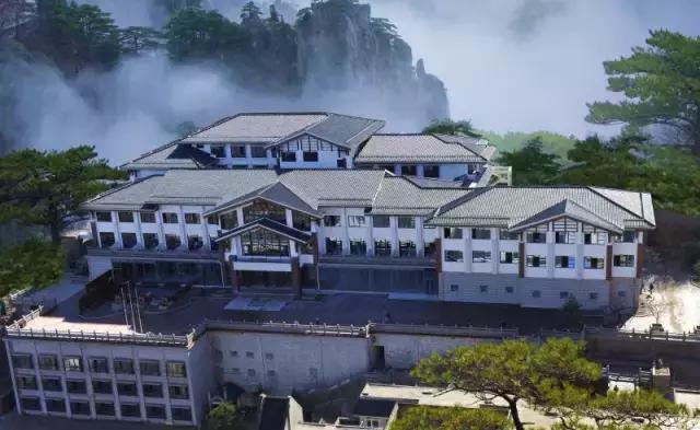 黄山哪里泡温泉好，黄山哪里泡温泉好些（选择这10家最美的酒店准没错）