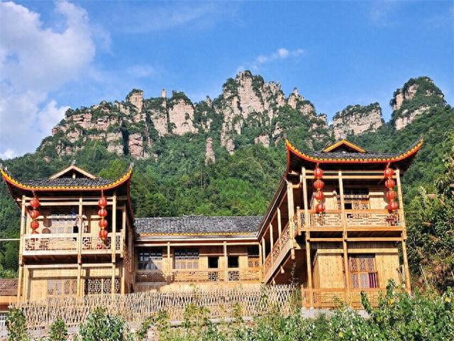 深圳到张家界旅游需要多少钱？花费多少？(熬夜推荐)