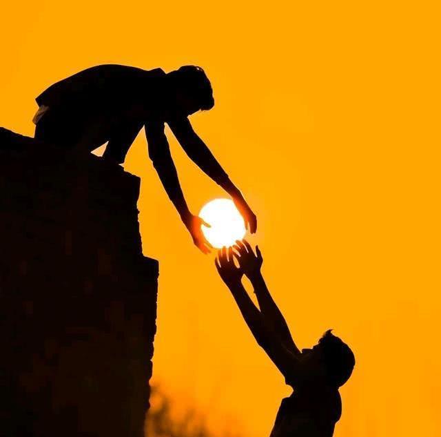 关于努力说说大全，努力的说说心情短语（鼓励自己努力奋斗的说说）