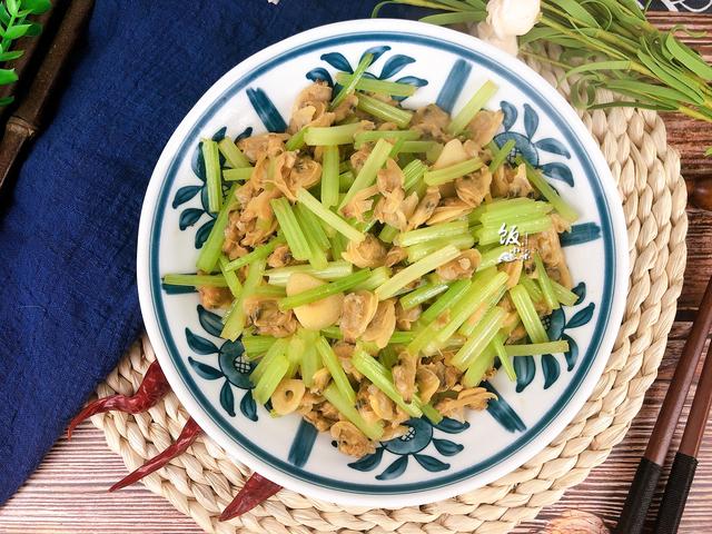 花甲肉怎么做好吃，花甲肉怎么炒（花甲这样吃太爽了）