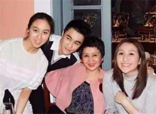 何鸿燊的女儿，何鸿燊的女儿前男友（赌王何鸿燊的11位千金）