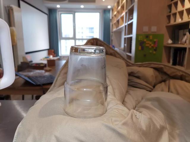 驼毛被子的优缺点，驼绒好还是羽绒被好_驼绒和羽绒被哪个好（五种常见材质被芯全方位对比）