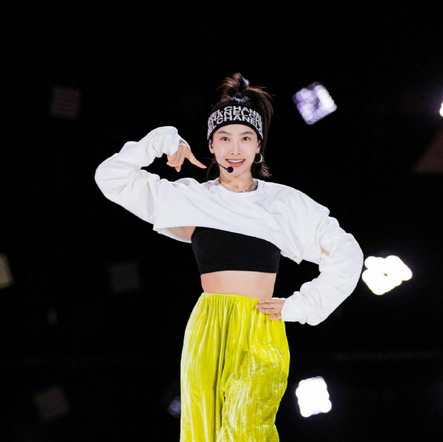 发带怎么带不会掉，怎么带发带才不会掉（你就是整条街最美的girl）