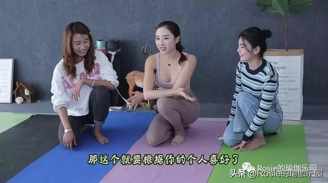 怎样选择瑜伽垫的尺寸瑜伽垫选择有什么要注意,瑜伽垫规格怎么选(如何挑选瑜伽垫) 怎样选择瑜伽垫的尺寸瑜伽垫选择有什么要注意,瑜伽垫规格怎么选(如何挑选瑜伽垫)