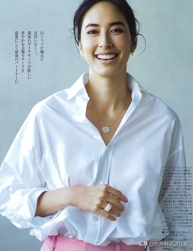 中年女人穿什么样的衣服好看，中年女人穿什么皮衣好看（才是一生的追求与美）