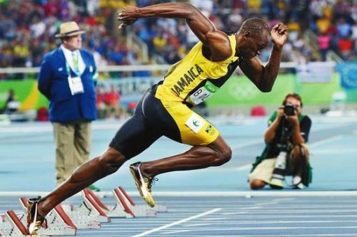 髋关节在哪个部位图片，髋关节在哪个部位（快看看髋关节的功能表现）