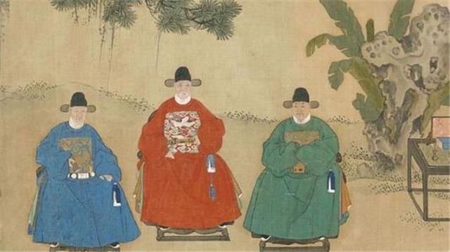 明朝服饰特点是什么，带着一种典型的文化行为