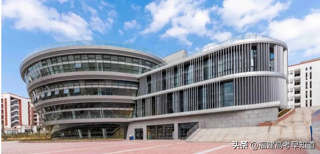 厦门东海学院怎么样，厦门东海职业技术学院怎么样（福建省专科院校食宿条件大比拼）