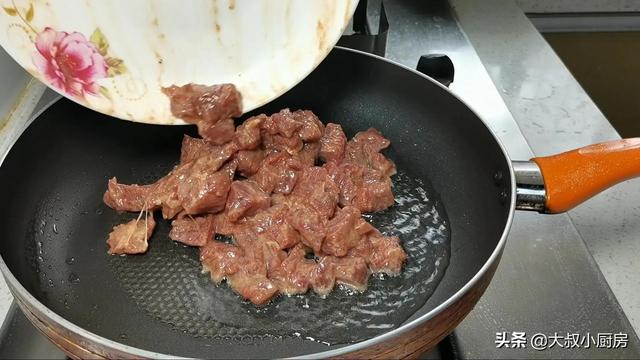 孜然牛肉粒的，孩子爱吃的孜然牛肉粒