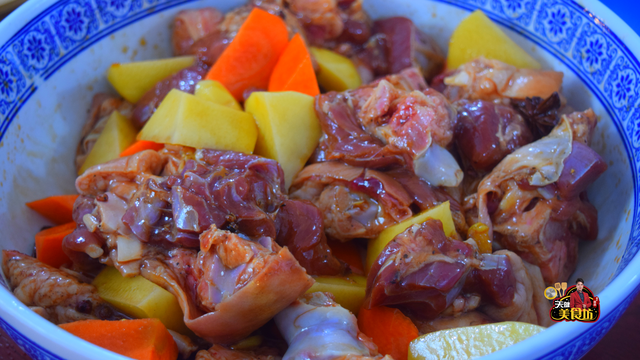 猪蹄怎么做好吃，猪蹄怎么做好吃 家常做法（简单美味又下饭）