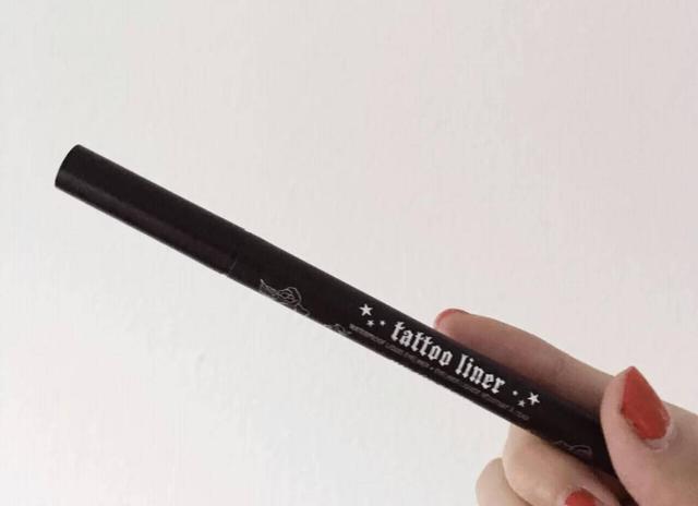 眼线笔怎么削，眼线笔怎么画初学者（眼线画对，眼睛放大2倍）