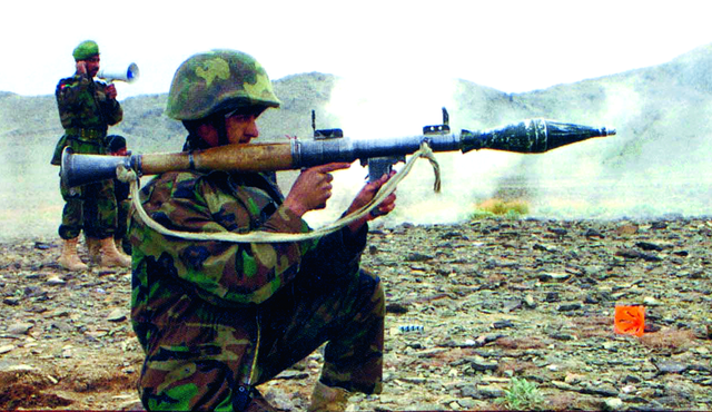 巴祖卡是什么，巴祖卡是什么舞（巴祖卡火箭筒的研制始末及改进设计）