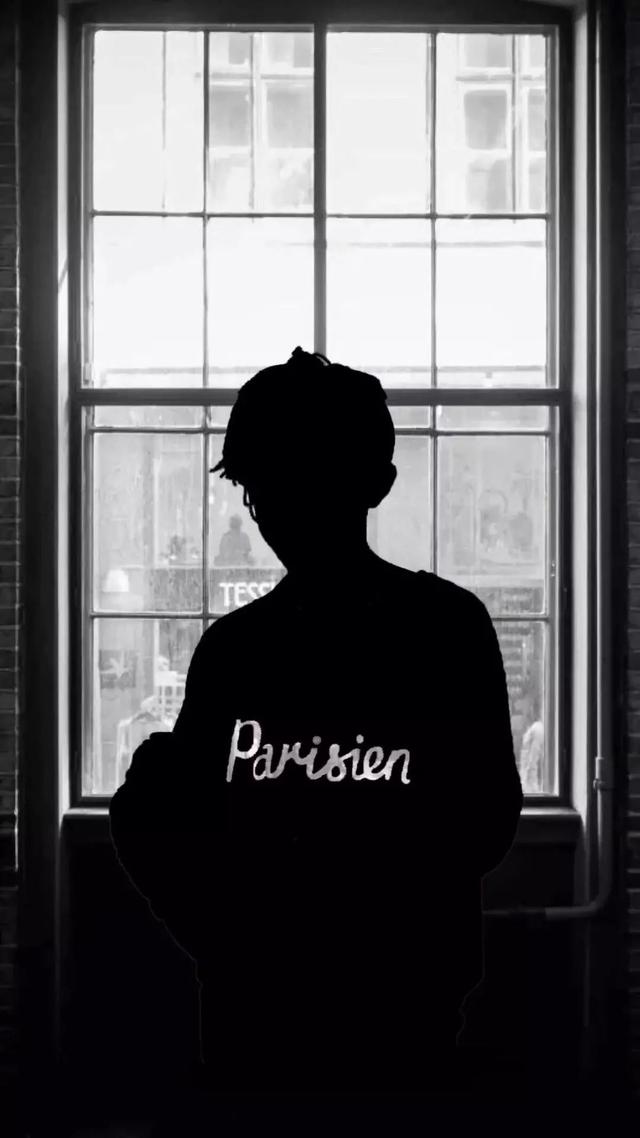 一组易烊千玺超拽帅气的高清图片   千纸鹤们在哪里呢，易烊千玺帅气的图片大全 霸气（有没有的千纸鹤在线签收呀）