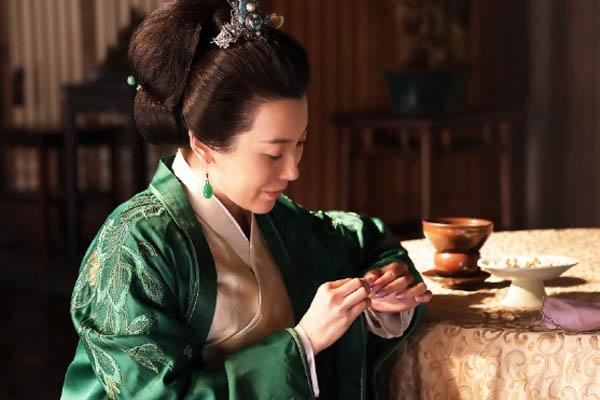 明兰怀孕第几集，明兰生子第几集（知否：明兰挺孕肚为祖母讨公道）