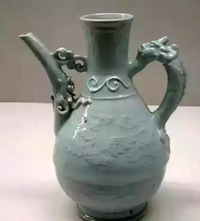  官窑与民窑表面上如何区分，速辨官窑与民窑瓷器要诀丨仅供参考 