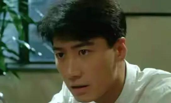 香港男歌手名单及照片，80后港台男歌手排行榜（最帅的十大港台男歌手）