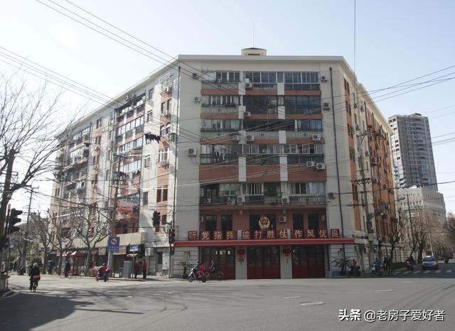 什么是弹簧地板，什么是弹簧地板材质（愚园路上的优秀历史保护建筑和名人故居）