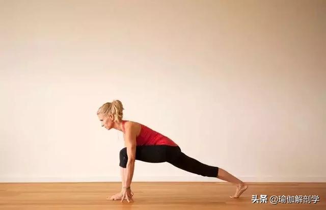 拜日式瑜伽的好处，拜日式瑜伽的好处总结（生活需要一点仪式感）