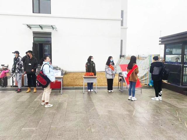 辽宁师范大学海华学院，辽宁师范大学海华学院毕业证是一样的吗（辽宁师范大学海华学院喜迎新生）