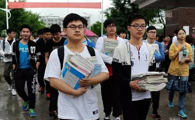 安徽毛坦厂中学，毛坦厂中学为什么出名（毛坦厂中学高考录取结果出炉）