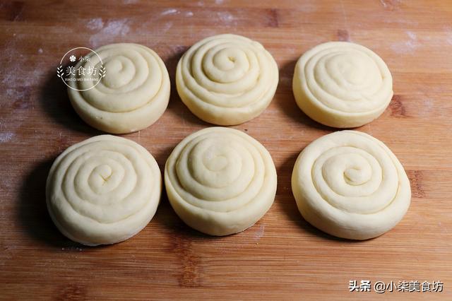 发面烧饼的做法，发面油酥烧饼的做法（发面饼这样做）