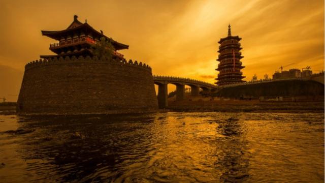 用脚走路犯法吗，用脚走路犯法吗最佳答案（促使了人类文明升华。）