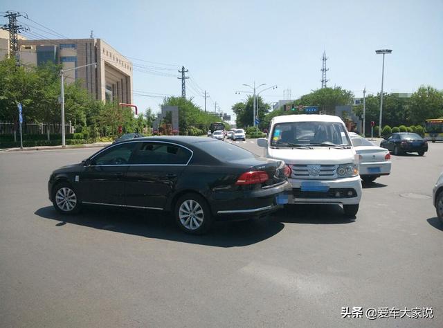 开车交通规则，交通规则红绿灯（不懂这几条基本的通行规则）