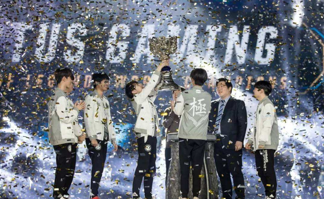 ig战队是王思聪的吗，王思聪对ig队员怎么样（王思聪到底是怎么运营俱乐部的）