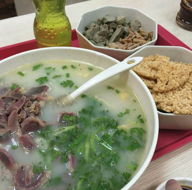 怎么做鸭血粉丝，正宗南京鸭血粉丝汤完整版