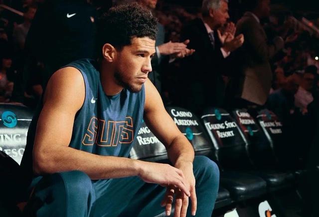 篮球背景图丨关于篮球的超惊艳背景图，篮球赛背景图片纯背景高清（大杂烩：篮球壁纸）