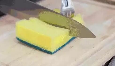 电风扇怎么拆卸清洗，怎么拆洗家用电风扇（不用拆开，轻松还原干净状态）