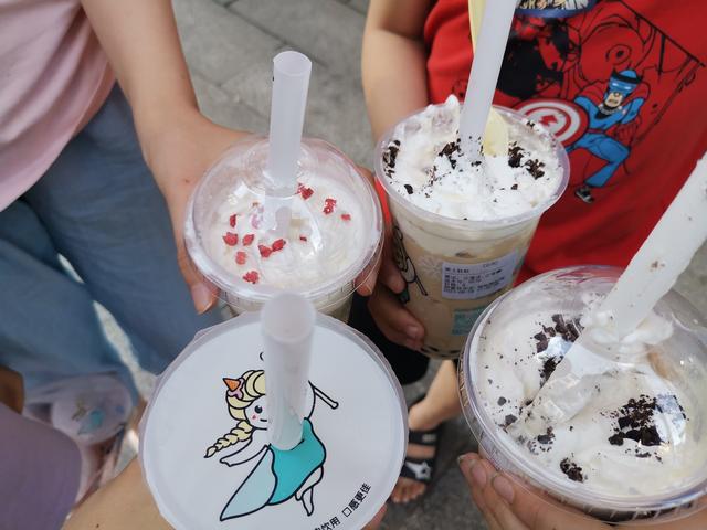 怎么开奶茶店呢，奶茶店怎样开（怎么开好一家奶茶店）