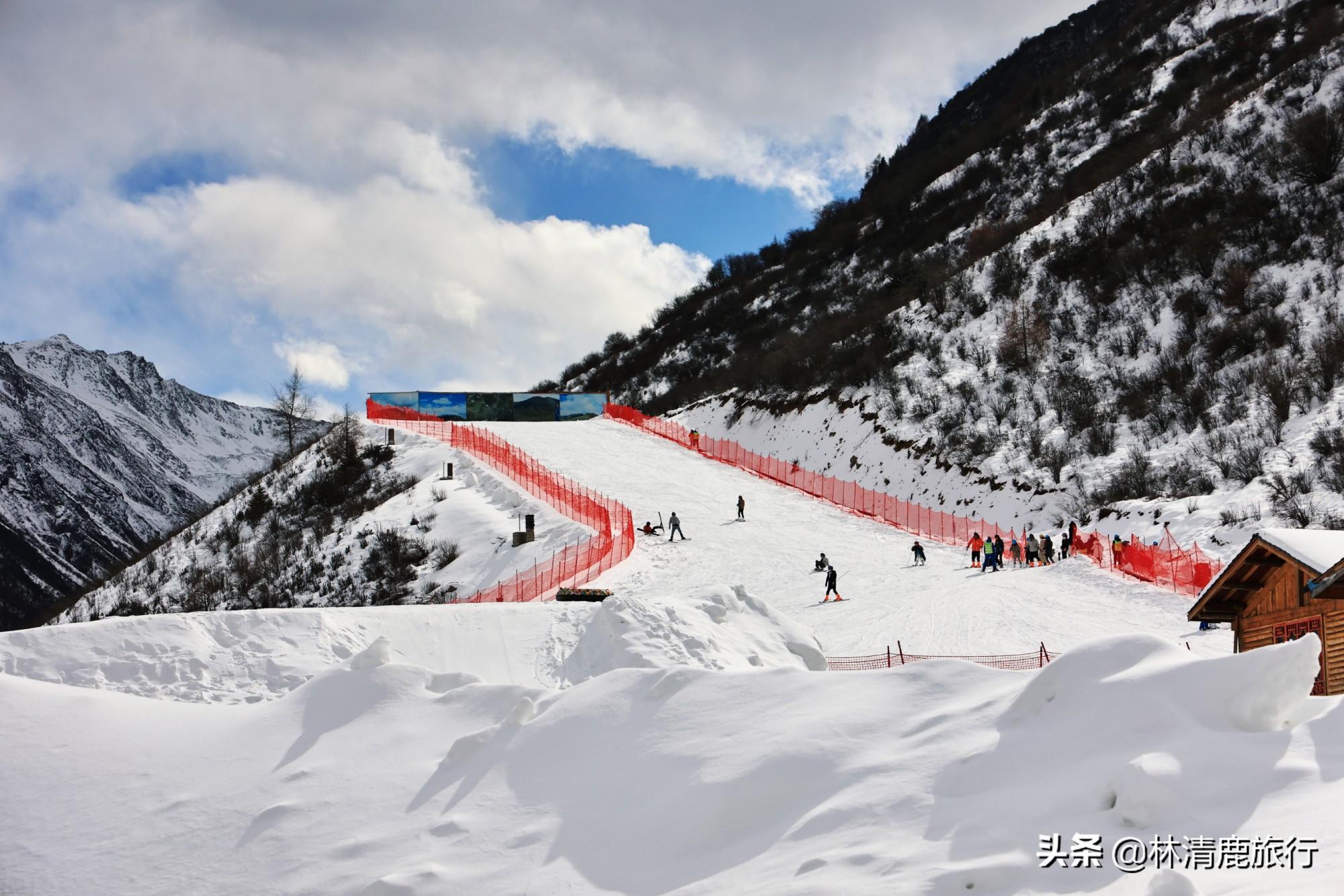 专业的高山滑雪场