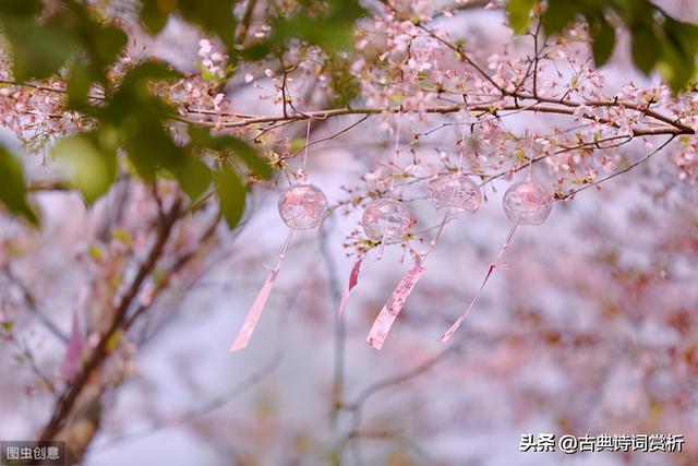柳暗花明又一村上一句，柳暗花明又一村上一句山重水复疑无路（陆游罢官后写下的纪游诗）