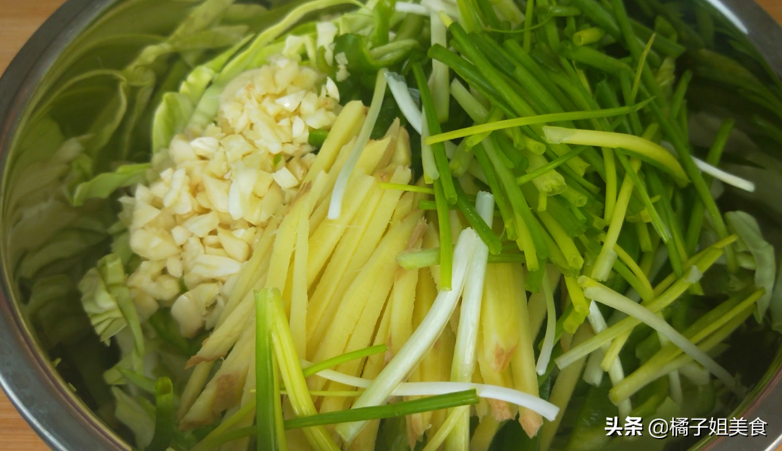 图片[4]-【凉拌包菜】做法步骤图 营养美味 脆爽可口 随吃随取 懒人必备-起舞食谱网