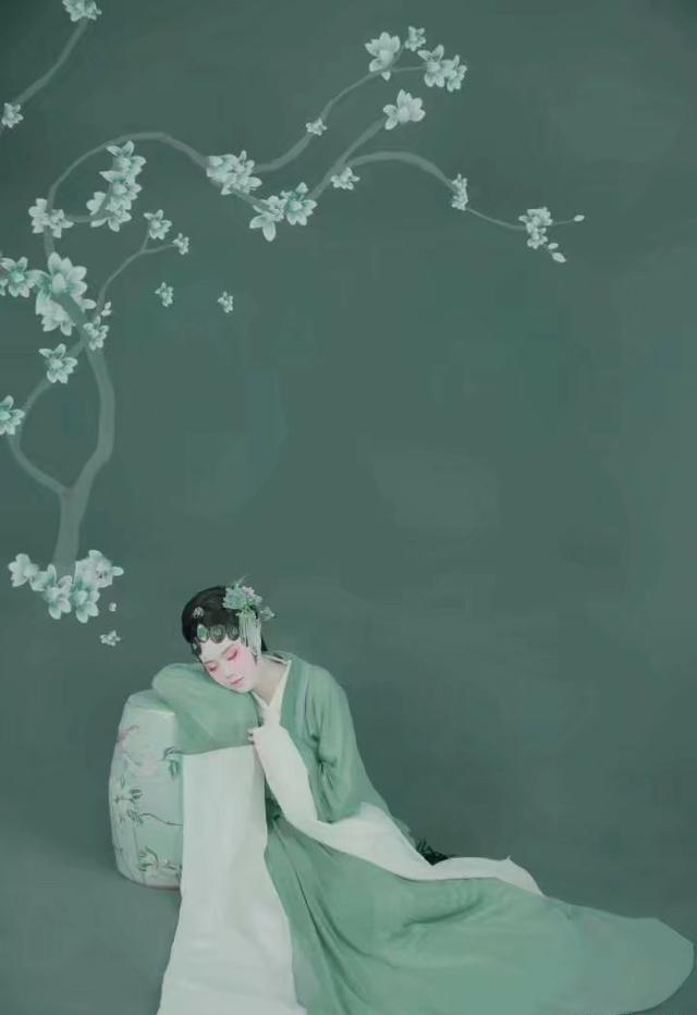 戏如人生人生如戏，人生如戏戏如人生什么意思（散文：人生如戏，戏如人生）