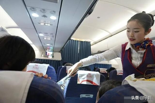 鸡蛋能带上飞机吗，生鸡蛋能带上飞机吗（原来这些东西都被允许带上飞机）