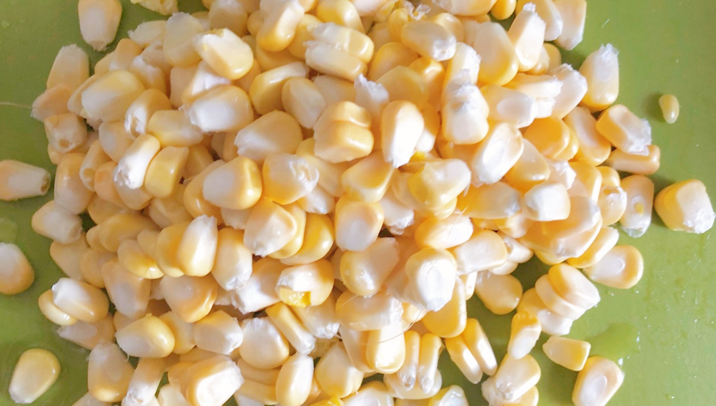 图片[2]-【芝士玉米饼】做法步骤图 鲜嫩又拉丝 出锅孩子抢着吃-起舞食谱网