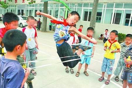 80后小时候玩的游戏，80后儿时玩的游戏有哪些（小时候玩过的经典游戏）