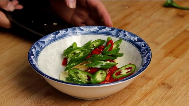 腌萝卜怎么腌好吃又脆，红萝卜腌萝卜怎么腌好吃又脆（原来秘诀在这里）