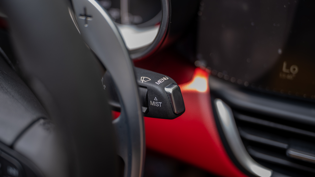 alfa romeo是什么车，alfa是什么品牌（来自意大利的浪漫与激情——阿尔法）