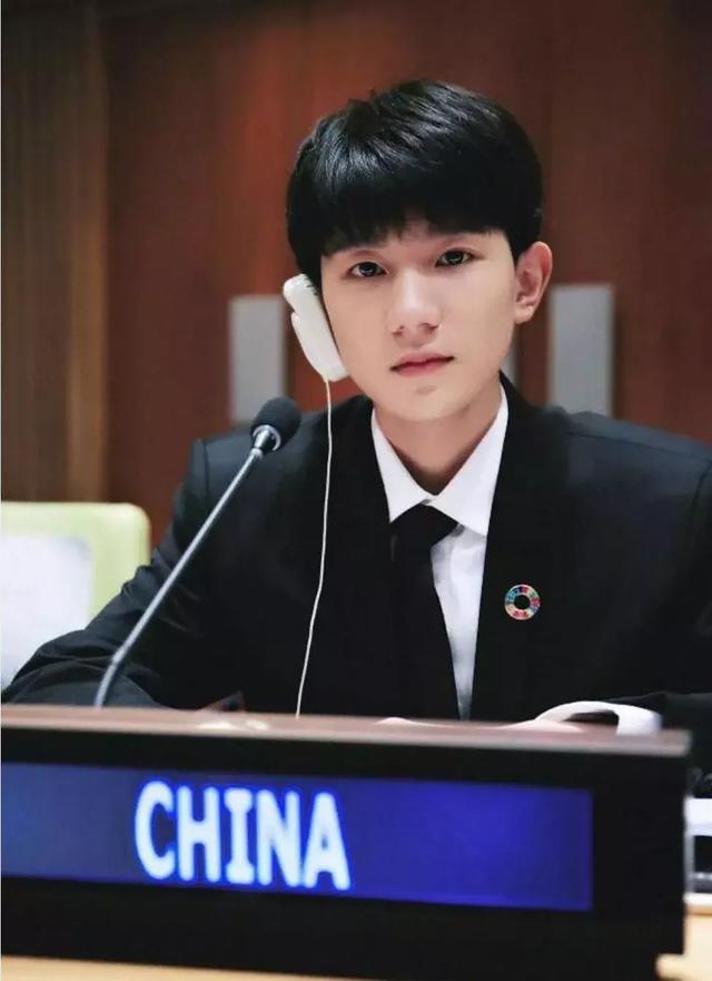 王源抽烟吗 王源会不会抽烟，王源抽烟吗（年少成名，却因吸烟人设崩塌）