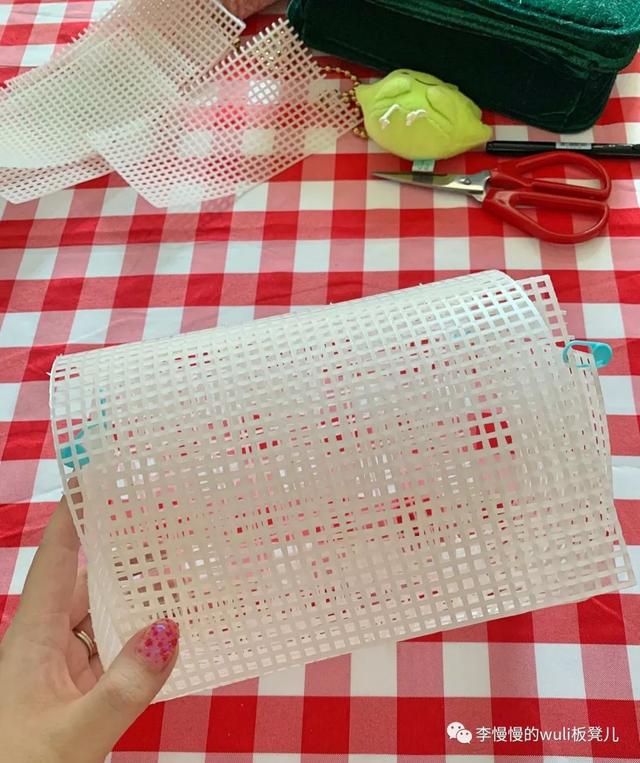 磁扣自己在家怎么卸，超市里的磁扣怎么在家里怎么取下来（快速解锁网红手工编织包）
