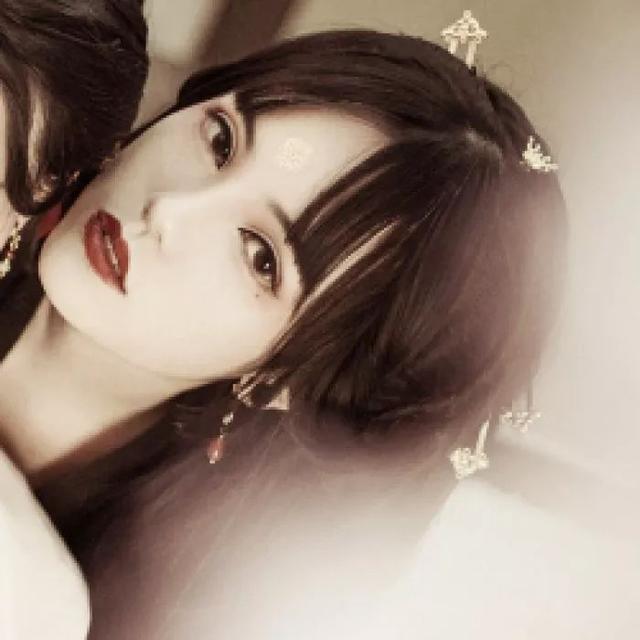 闺蜜头像古风一左一右，呆橘：古风闺蜜头像  拿走不谢微信（我居北海君南海）