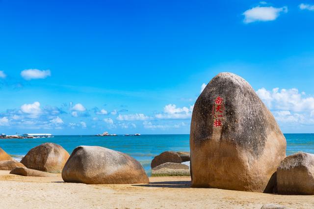 天涯海角在三亚哪个位置，天涯海角在哪（以悠久独特的历史文化而驰名中外）