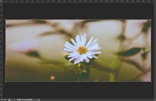 ps矫正图片变形处理，PS中怎样将文字随意变形（PS快速使图片拉伸不变形的办法）