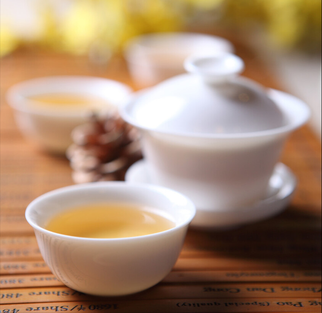 冬天适合喝什么茶，北方冬天适合喝什么茶（老茶客：首选这3种茶）