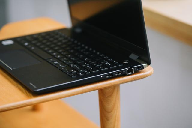 军工品质、极致轻薄、超长续航的 东芝dynabook 难怪这么头铁