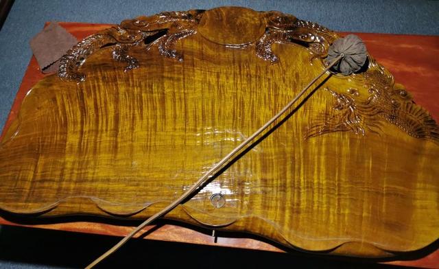 注意：缅甸金丝楠不是桢楠木，注意力不集中（金丝楠实木茶板有几种）