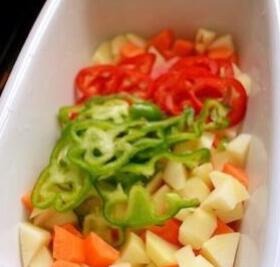 图片[2]-【番茄鸡肉焗饭】做法步骤图 这样做更浓香 促进小孩骨骼发育-起舞食谱网